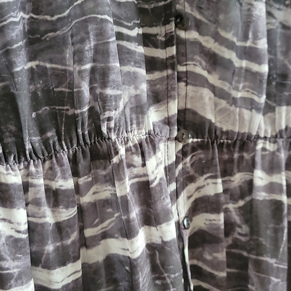 Dress or beach cover- size 6 - Picture 3 of 3